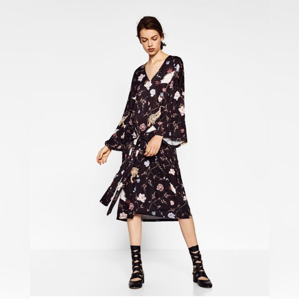 Zara Trafaluc Womens Black Kimono Japanese Style Wrap Dress Oriental Sz S.